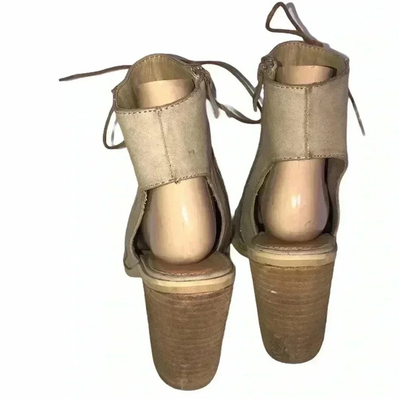 Very Volatile Tie Up Peep Toe Size 9 - Picture 3 of 8